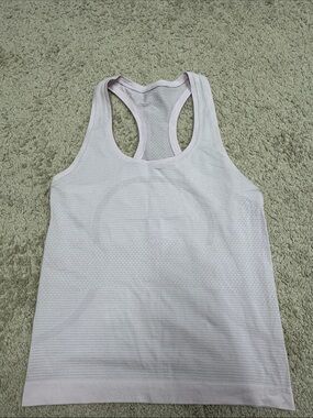 Lululemon Light Pink Swiftly (waist length) Sz 2